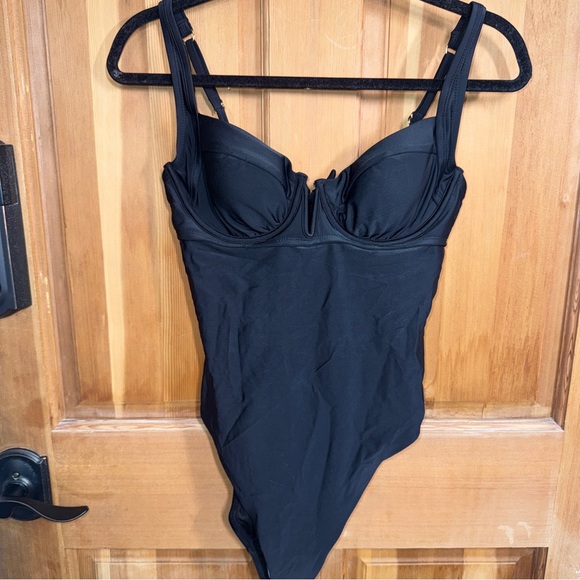 Target Other - 🔥 NWT Target Black Underwire One-Piece Swimsuit – Medium Coverage – Size M